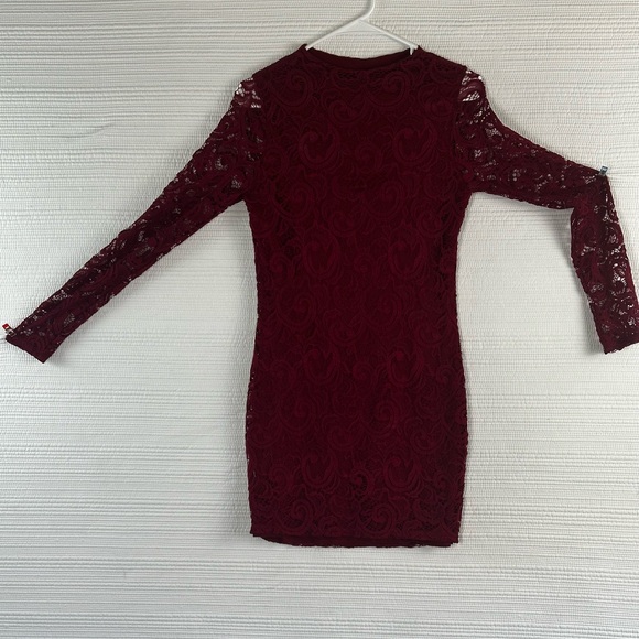 Windsor Burgundy Lace Bodycon Dress Romantic Elegant Holiday, Date Night SZ M - Picture 9 of 15